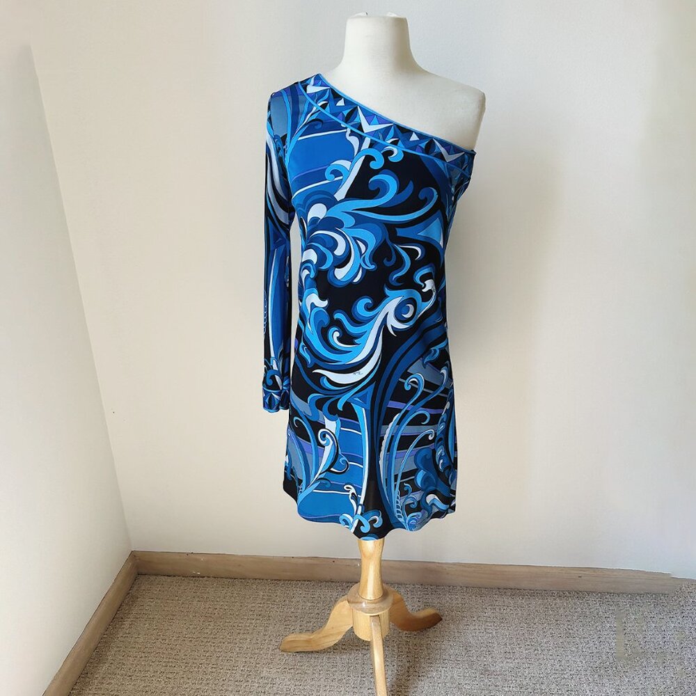 Pucci Designer Dress, Pre-Owned US Size 6, One Sleeve, Iconic Geometric Print
